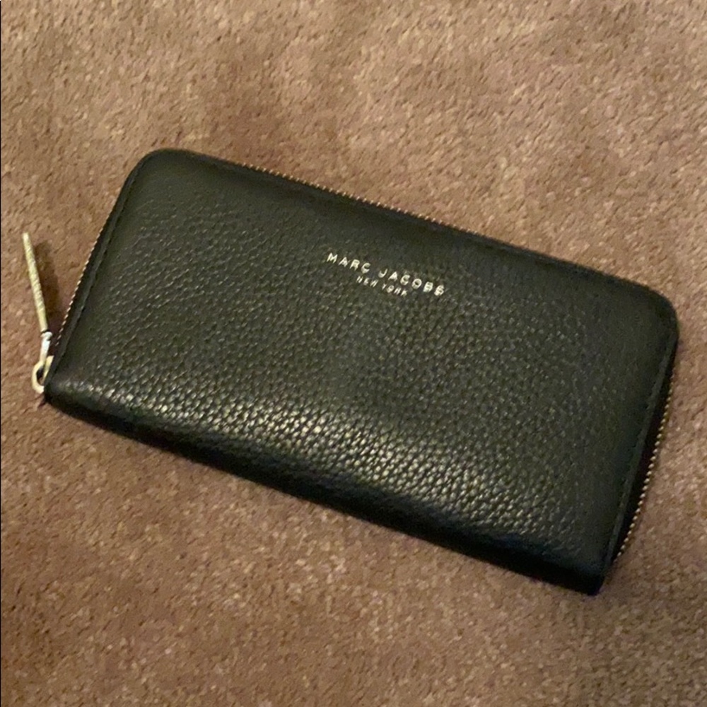 Marc Jacobs Black Leather Continental Wallet